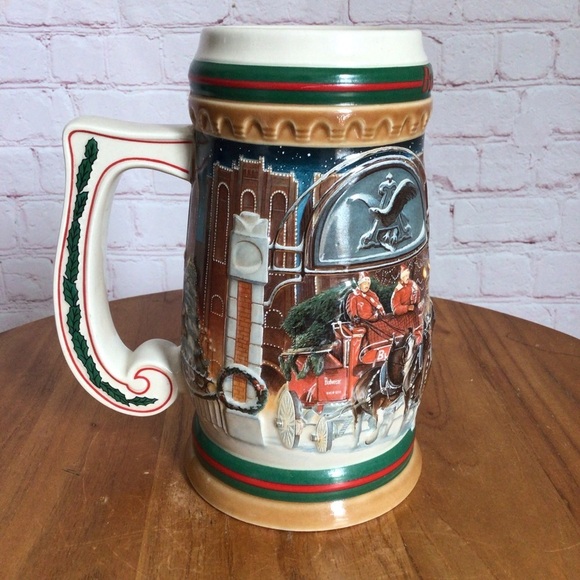 Vintage 1997 Budweiser Home for the Holidays CS313 Ceramic Stein - Picture 4 of 6